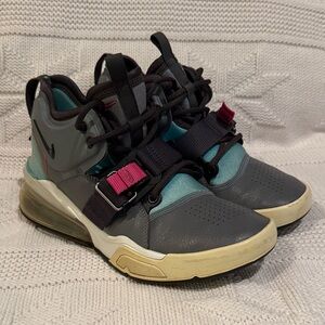 Nike Kids' Gray and Aqua with Pink Highlights Air Force 270, 5.5Y